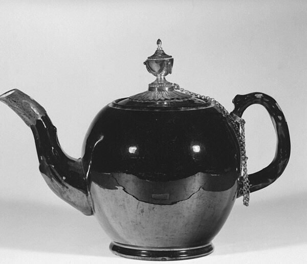 Kettles + Jugs